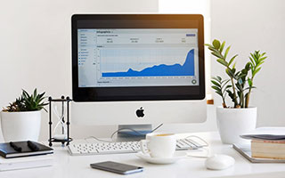 奥赖利梅开二度 曼城战胜阿森纳收获联赛杯冠军